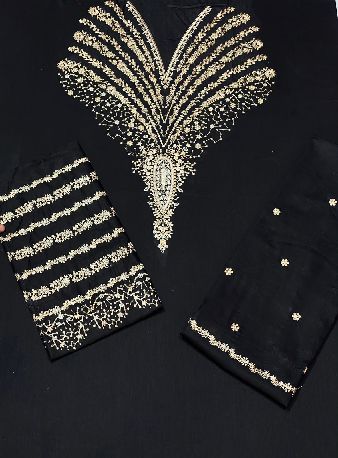 Most Hit 2PC Embroidered Lawn D-09